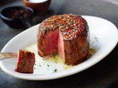 Sizzling Festivities at Ruth’s Chris Steak House