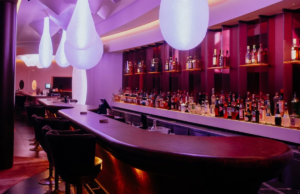 Halloween Spectacle with Dead Celebrities at Dualism Bar