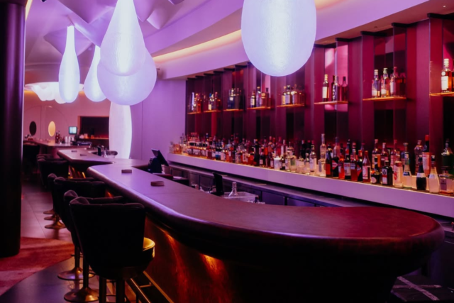 Halloween Spectacle with Dead Celebrities at Dualism Bar