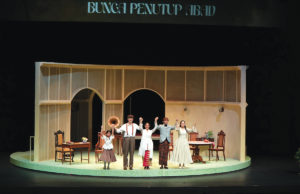 Bunga Penutup Abad Returns in Style