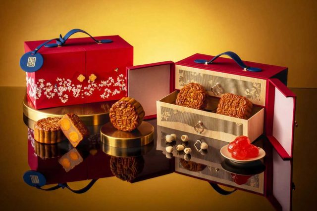 The Mid-Autumn Gift Guide: Grand Copthorne Waterfront Hotel Singapore
