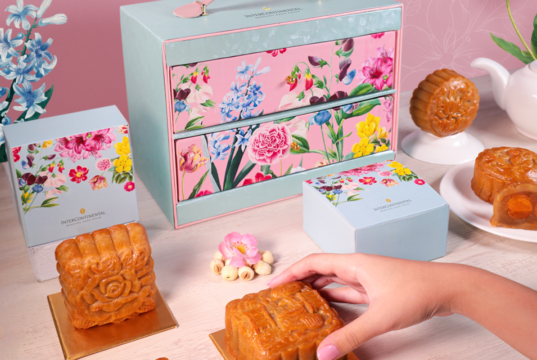 The Art of Mid-Autumn Arrives at InterContinental Bandung Dago Pakar