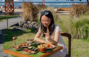 Handmade Treats with Loved Ones at a Beachfront Café with AMIKAN by SIKI