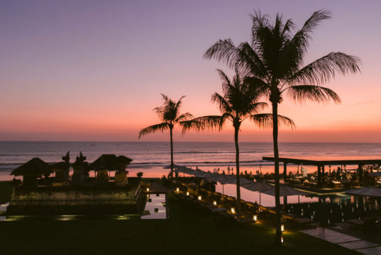 Negroni Week Takes Over Beach Bar at Alila Seminyak
